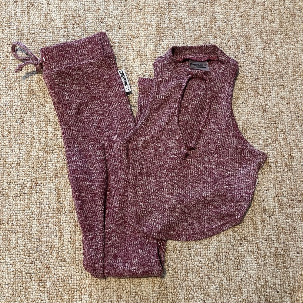 Gymshark Slounge Collection top and legging set! XS